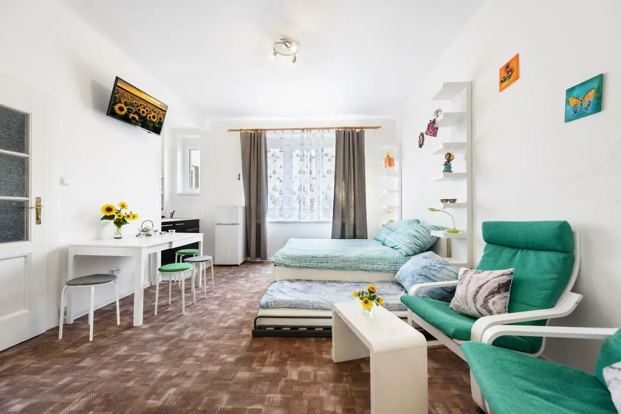 براغ Family Apartment Hortensia